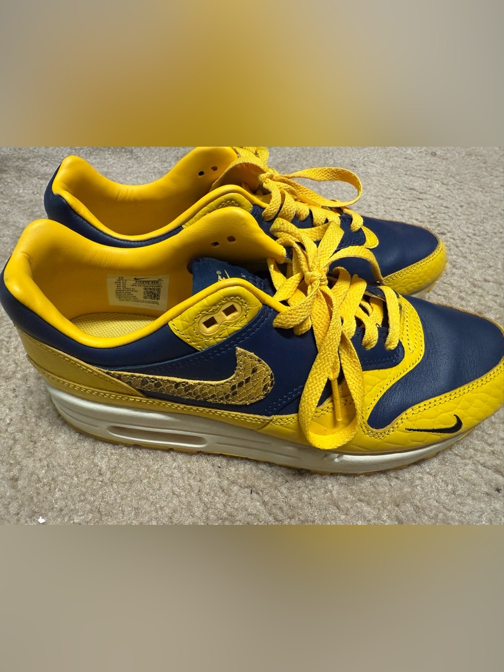 Nike Air Max 1 Prm Michigan Sneakers in Midnight Navy and University Maize
